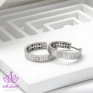 گوشواره طلا کارتیه لاو با طراح پیچ کارتیه و ساختاری پشت طوری